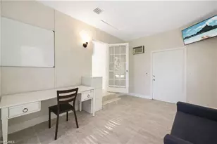 3461 Lakeview Dr, Naples, FL 34112 - Photo 28