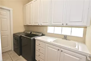 5495 Freeport Ln, Naples, FL 34119 - Photo 18