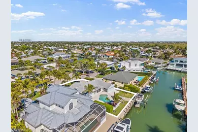 2175 Shad Ct, Naples, FL 34102 - Photo 4