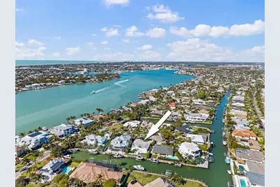 2175 Shad Ct, Naples, FL 34102 - Photo 8