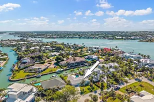 2175 Shad Ct, Naples, FL 34102 - Photo 10