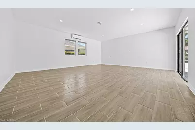 2175 Shad Ct, Naples, FL 34102 - Photo 14