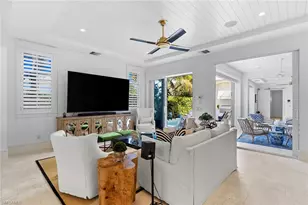 901 10th Ave S, Naples, FL 34102 - Photo 14