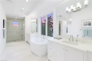 1021 6th St S, Naples, FL 34102 - Photo 36