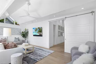 1021 6th St S, Naples, FL 34102 - Photo 30