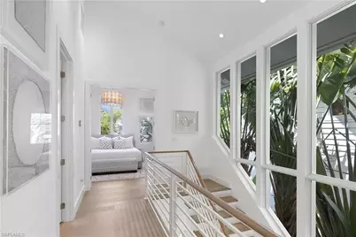 1021 6th St S, Naples, FL 34102 - Photo 18