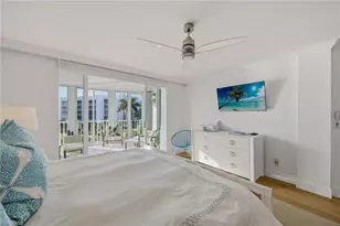 400 Park Shore Dr, Naples, FL 34103 - Photo 24