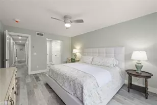 585 E Gulf Dr, Sanibel, FL 33957 - Photo 14