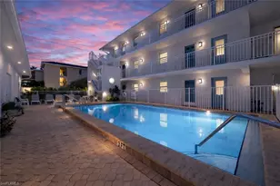 1021 3rd St S, Naples, FL 34102 - Photo 24