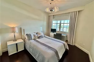 365 5th Ave S, Naples, FL 34102 - Photo 8