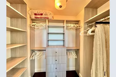 365 5th Ave S #303, Naples, FL 34102 - Photo 6