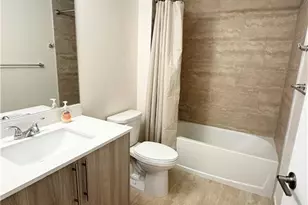 15901 Royal Pointe Ln, Fort Myers, FL 33908 - Photo 14