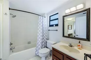 803 River Point Dr, Naples, FL 34102 - Photo 16