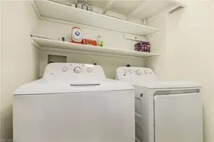 1011 11th St N, Naples, FL 34102 - Photo 20