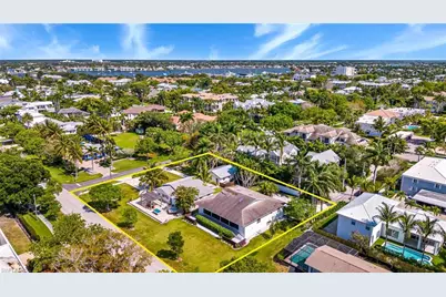 560 9th Ave S, Naples, FL 34102 - Photo 2