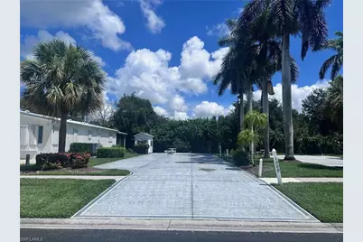 1008 Diamond Lake Cir, Naples, FL 34114 - Photo 2