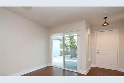 1046 Oak Forest Dr, Naples, FL 34104 - Photo 16