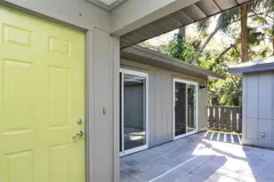 1046 Oak Forest Dr, Naples, FL 34104 - Photo 12