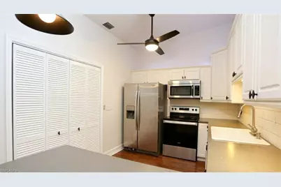 1046 Oak Forest Dr, Naples, FL 34104 - Photo 24