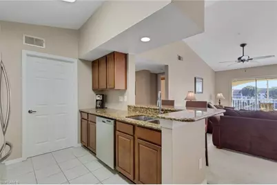 4610 Saint Croix Ln #1031, Naples, FL 34109 - Photo 8