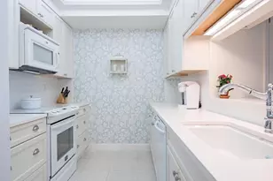 5818 Glencove Dr, Naples, FL 34108 - Photo 6