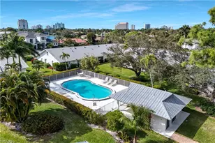 4742 West Blvd, Naples, FL 34103 - Photo 30