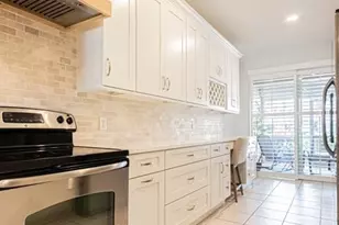 1728 Morning Sun Ln, Naples, FL 34119 - Photo 8