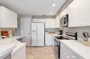 25220 Pelican Creek Cir, Bonita Springs, FL 34134 - Photo 10