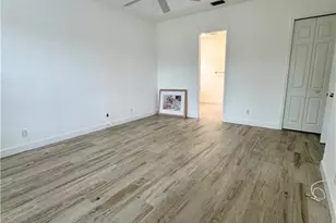 400 Harvard Ct, Naples, FL 34104 - Photo 18