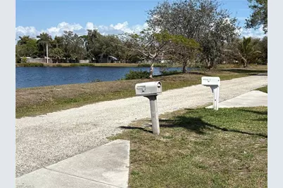2500 Lee St, Naples, FL 34112 - Photo 32