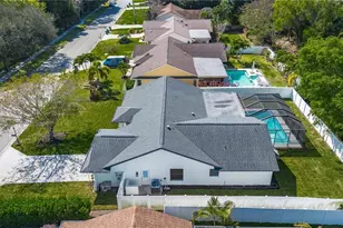10731 Regent Cir, Naples, FL 34109 - Photo 24