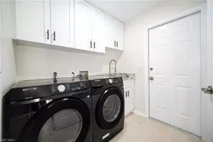 10731 Regent Cir, Naples, FL 34109 - Photo 22