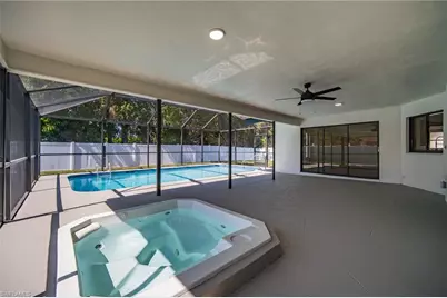 10731 Regent Cir, Naples, FL 34109 - Photo 12