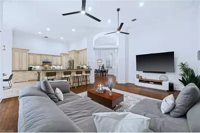 1905 Fairfax Cir, Naples, FL 34109 - Photo 18