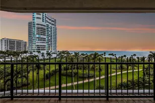 4251 Gulf Shore Blvd N, Naples, FL 34103 - Photo 22