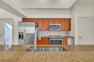 10823 Longshore Way E, Naples, FL 34119 - Photo 16