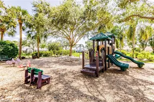 10823 Longshore Way E, Naples, FL 34119 - Photo 44