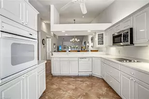 2385 Hidden Lake Dr, Naples, FL 34112 - Photo 2