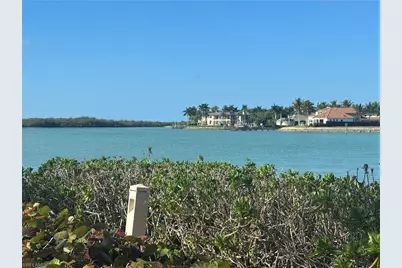 4621 Bayshore Dr #Q6, Naples, FL 34112 - Photo 24