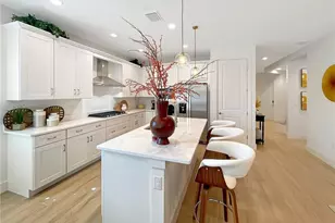 8841 Oceana Wy, Naples, FL 34114 - Photo 4