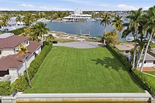 754 16th Ave S, Naples, FL 34102 - Photo 12