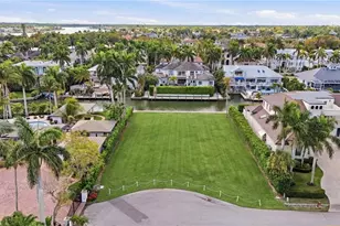 754 16th Ave S, Naples, FL 34102 - Photo 8