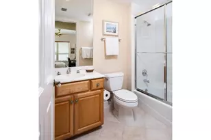 295 Grande Way, Naples, FL 34110 - Photo 8