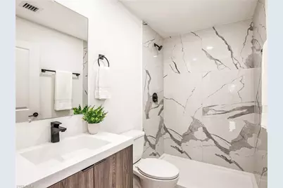 1514 NE 7th Pl, Cape Coral, FL 33909 - Photo 8