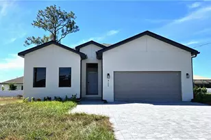 1514 NE 7th Pl, Cape Coral, FL 33909 - Photo 2
