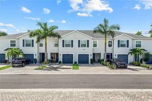 15171 Wildflower Cir, Naples, FL 34119 - Photo 2