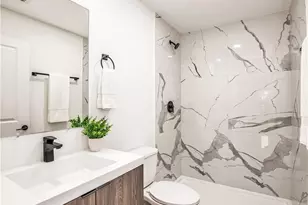 1109 NW 14th St, Cape Coral, FL 33909 - Photo 8