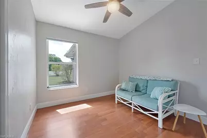 1723 Camelia Ln, Naples, FL 34105 - Photo 16