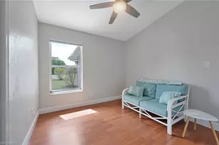 1723 Camelia Ln, Naples, FL 34105 - Photo 16