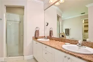 333 Wentworth Ct, Naples, FL 34104 - Photo 32